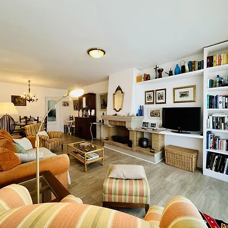 Llevant Costabravasi Apartment *