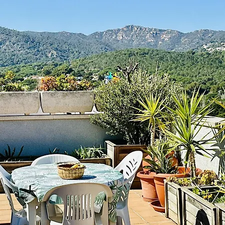 Llevant Costabravasi Apartment